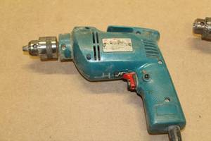 lot 138 image: Makita 38 Drill
