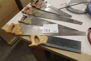 lot 701 image: Lot of (5) Wood Saws