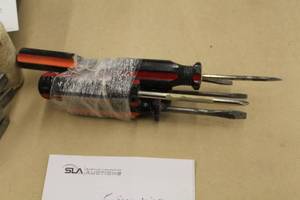 lot 723 image: Lot of (5) Screwdrivers (mixed)