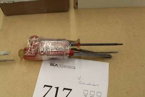 lot 717 image: Lot of (4) Screwdrivers (mixed)
