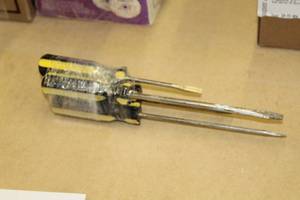 lot 718 image: Lot of (4) Screwdrivers (mixed)