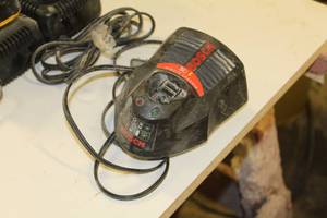 lot 163 image: Bosch Battery Charger