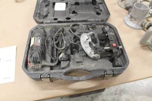 lot 176 image: Craftsman 183.17252 Rotary Trim - Cutter (Cutting Tool), Case