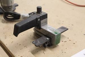lot 195 image: Virutese Laminate Rip Cutter