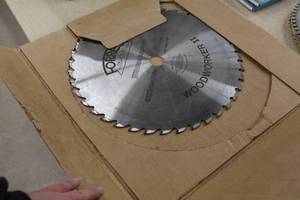 lot 799 image: 14 Saw Blade