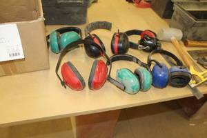 lot 713 image: Lot of (6) Over-Ear Ear Protectors