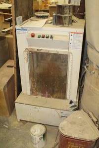 lot 20 image: Fluid Management Harbil 5G-HD High Speed Paint ShakerMixer