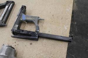 lot 217 image: Senco P Air Box Stapler