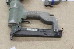 lot 222 image: Senco K Air NailerStapler