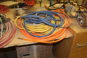 lot 210 image: Lot of (5) Air Hoses