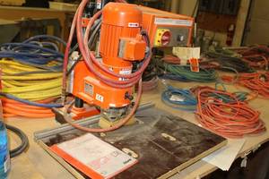lot 28 image: 1994 Blum Minidrill Hinge Drill