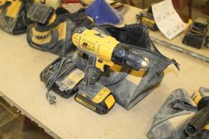 lot 257 image: DeWalt DCD771 12 20V Drill Driver, Battery, Charger, Case