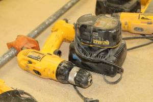 lot 264 image: DeWalt DW954 38 VSR 14.4V Adjustable Clutch DrillDriver, Battery, Charger