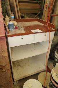 lot 865 image: Rolling Shop Cabinet
