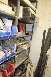 lot 668 image: Metal Shelving Unit