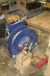 lot 276 image: Banding Station Cart, (3) Banders, (2) Crimpers, Plastic Banding, (2 box) 12 Clips, (1 box) Metal Banding