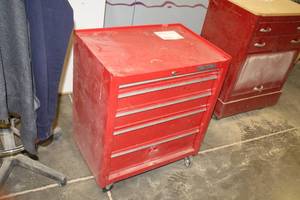 lot 280 image: Craftsman Metal Rolling Tool Chest