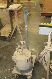lot 301 image: Paint Pot, Cart