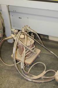 lot 304 image: Paint Pot, Hose, Spray Gun