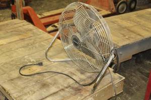 lot 308 image: Industrial Floor Fan