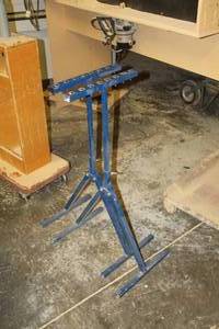 lot 334 image: Lot of (2) Metal Work Stands