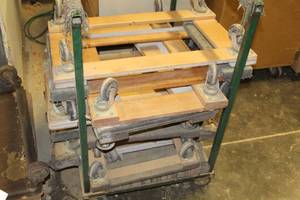lot 324 image: Lot of (2) Moving Dolly