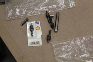 lot 371 image: Lot of (4) Misc. Router Bits