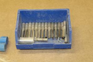 lot 368 image: Lot of (16) Misc. Router Bits