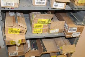 lot 418 image: 80-lbs 16, 20 Cabinet Drawer Slides