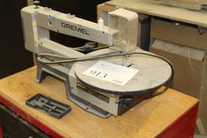 lot 913 image: Dremel 16 Scroll Saw