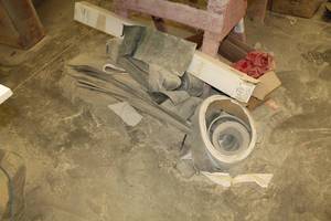 lot 460 image: Lot of (1 Box) 6 Floor Base