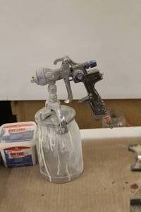 lot 471 image: NTE Air Spray Gun with Paint Can