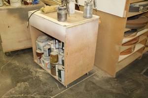 lot 475 image: Wood Workstation Cart