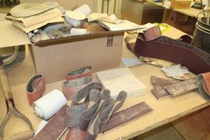 lot 467 image: Lot of (1 Box) Misc. Sanding Belts and Sandpaper