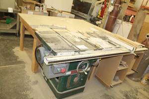 lot 42 image: Powermatic Machine Company Model 66 10 Tilting Arbor Saw