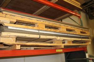 lot 1009 image: Assorted Laminate