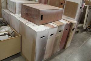 lot 1015 image: Lot of (4) 36x24x12 Wood Boxes