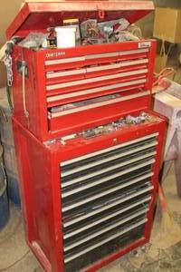 lot 433 image: Rolling Tool Chest 2-piece, Hardware, Hand Tools