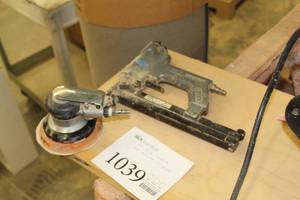 lot 1039 image: Air Palm Sander, Air NailerStapler