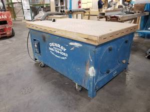 lot 52 image: DenRay Machines 7200 B Downdraft Table