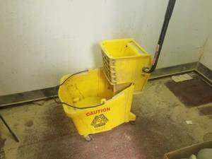 lot 952 image: Mop Bucket