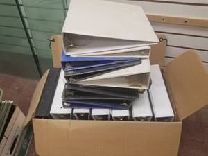 lot 917 image: 3-ring Binders