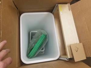 lot 935 image: Kitchen Cabinet Pullout Trash Bin