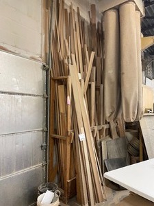 lot 1078 image: Wood Molding