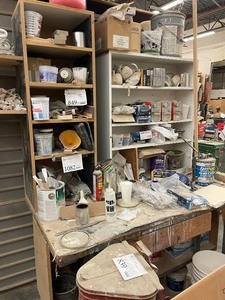 lot 1082 image: Paint Station Contents