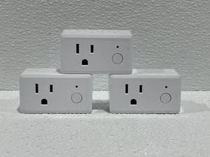 lot 57 image: Feit Wifi Smart Plugs