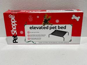 lot 59 image: Elevated Pet Bed