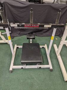 lot 15 image: Plate loader press by Body solid st...
