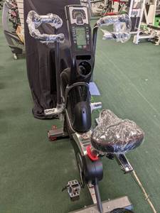 lot 26 image: New Schwinn AirDyne pro air bike...