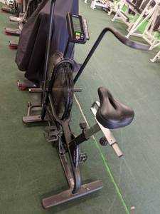 lot 22 image: Assault airbike like new...